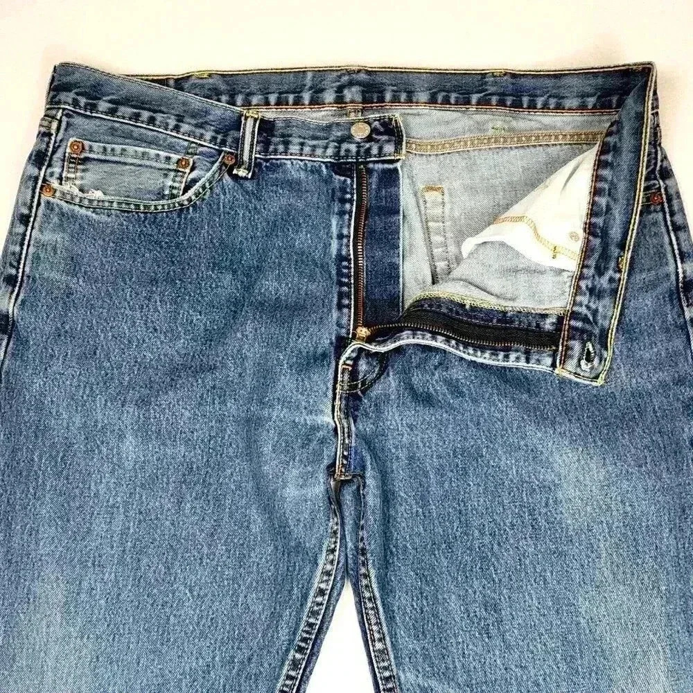 Levi's 505 Regular Fit Mens Denim Jeans 40x32 Straight Leg Classic Zip Fly Blue‎ - Picture 7 of 16